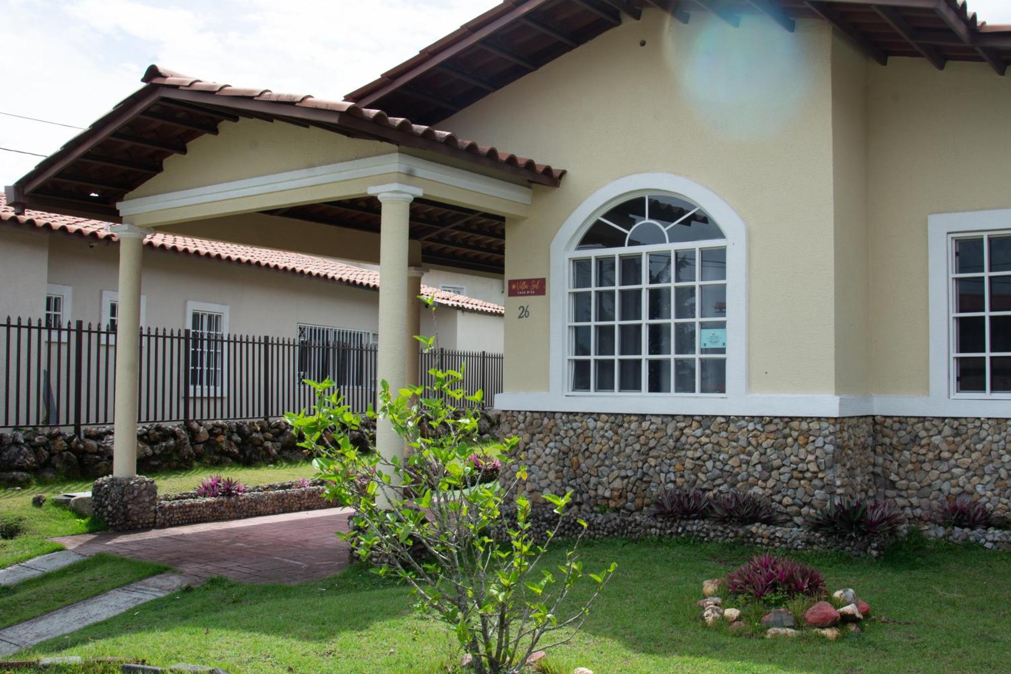Casa Estilo Cabana “Villa Sol” En Alto Бокете Экстерьер фото